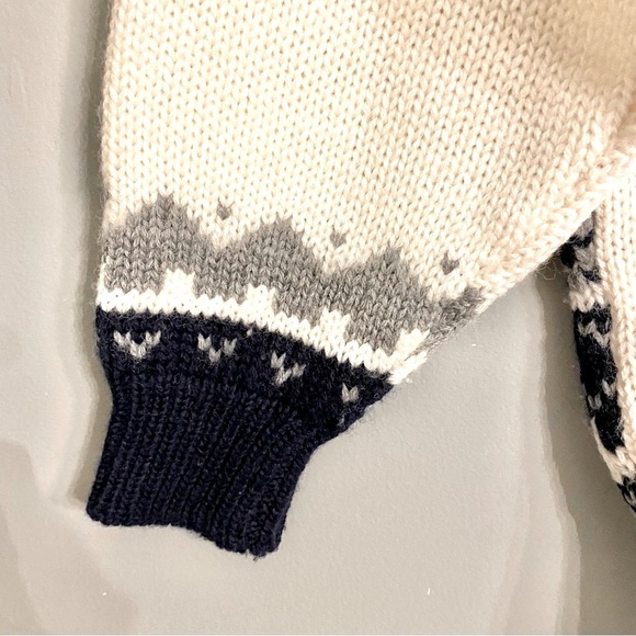 Vintage Cozy Knit Reindeer Sweater 100% Wool - Picture 10 of 13